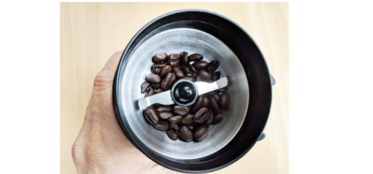Coffee Grinder vs. Blender: A Comprehensive Comparison