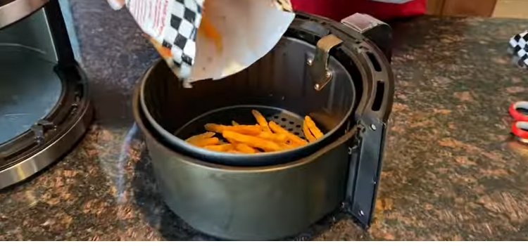 how to cook checkers fries in air fryer