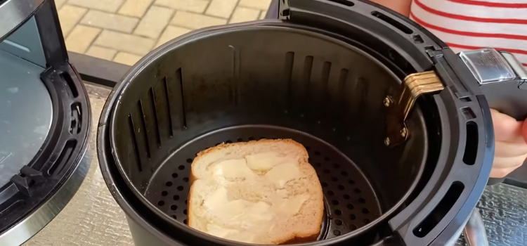 How to Make Cheese Toast in an Air Fryer